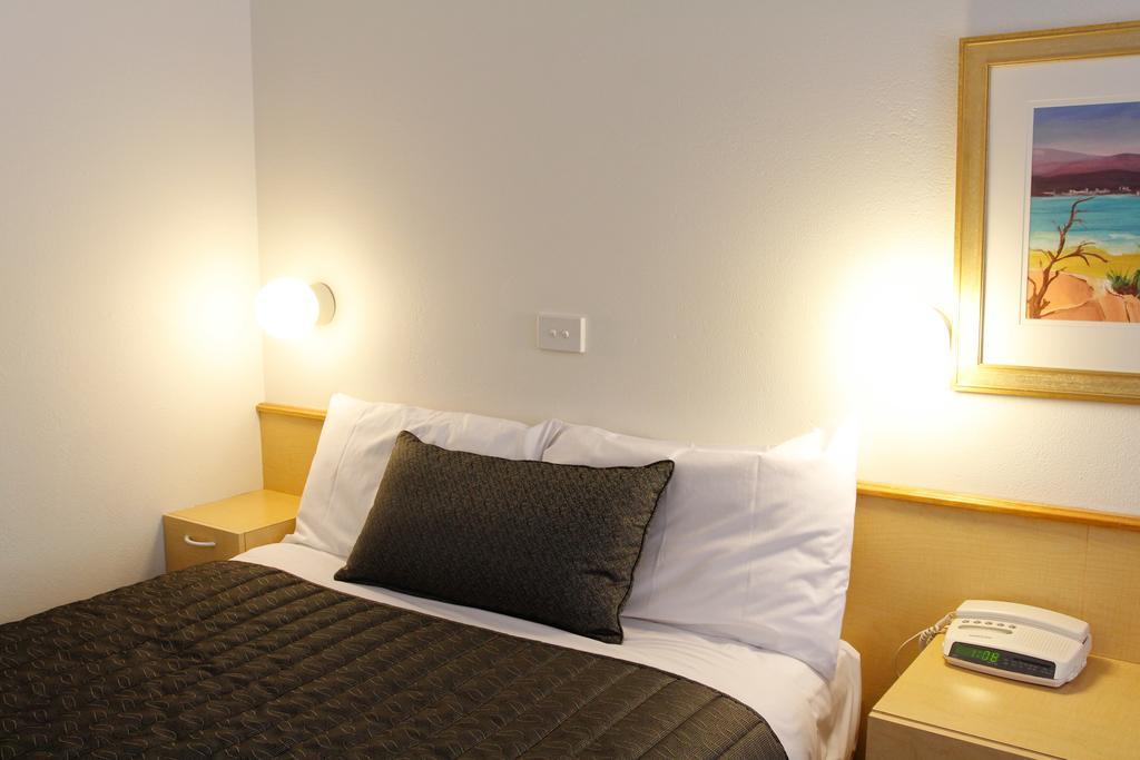 Mid City Motor Inn Queanbeyan Værelse billede